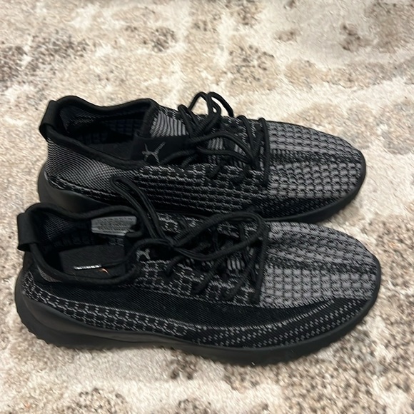 Danskin sneakers - Picture 3 of 5